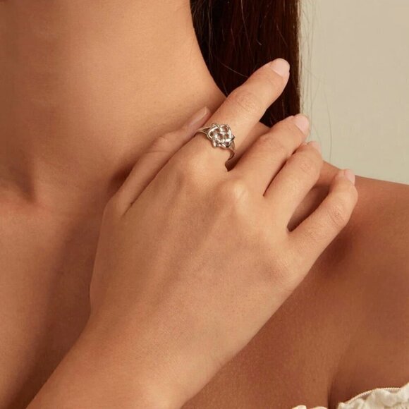 NWT S925 Sterling Silver Stamped Celtic Love Heart Knot Ring Sz.7 - Picture 3 of 12